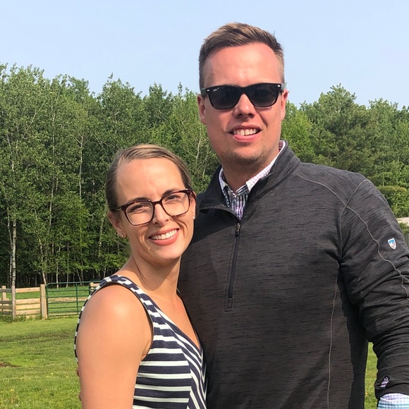 Meet your Posher, Sarah - Picture 1 of 1